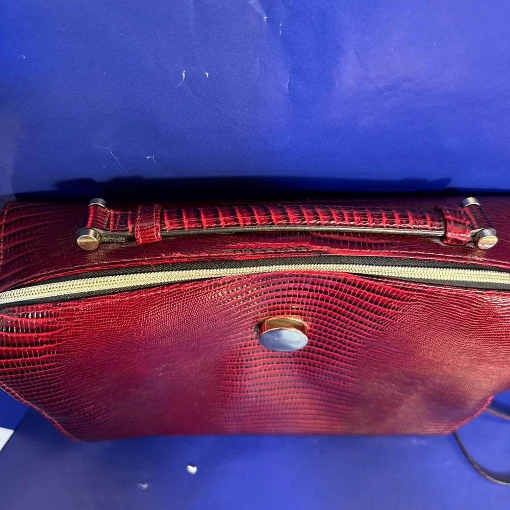Estee Lauder Large Red Croc Cosmetic Make Up Case Travel  Bag 12